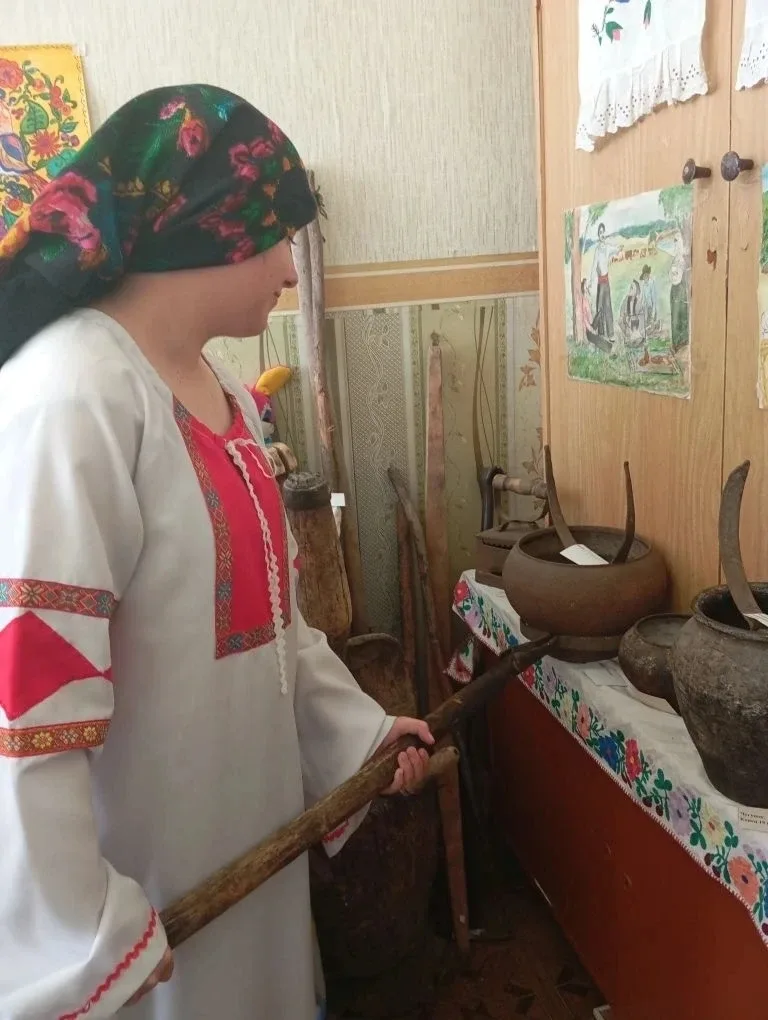 Команда «Новое поколение» Губаревского филиала и команда «Краеведы» Макашевского филиала также приня