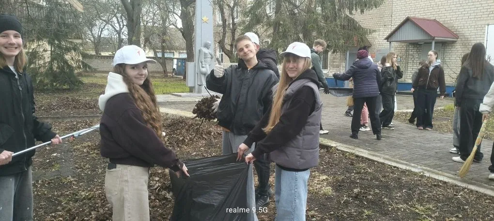🕊 В преддверии 🎗Великой Победы 1⃣ Первые 9-х классов МБОУ «Гимназия» г. Моршанска приняли  участие в