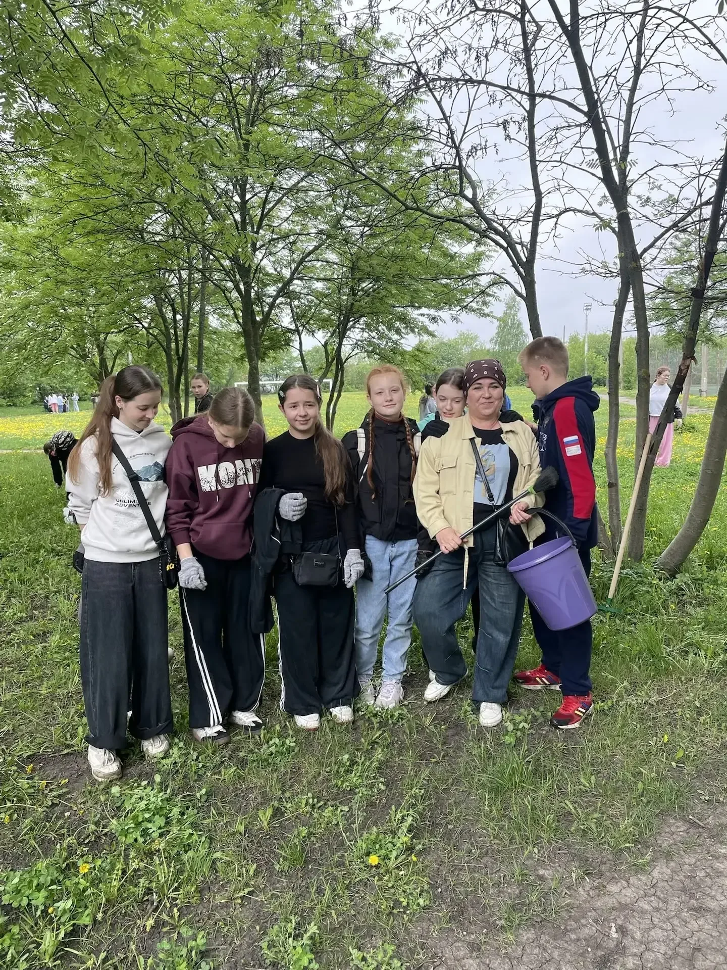☀️С наступлением тёплой, солнечной погоды ученики  гимназии решили привести в порядок школьную терри