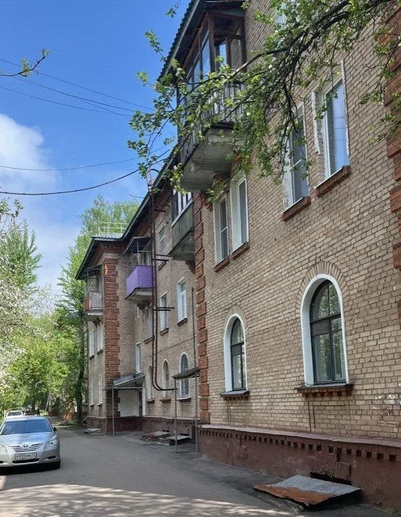 В доме 1953 года в мкр-не Дзержинского Балашихи начали капремонт электросетей  Кирпичный дом № 12 по