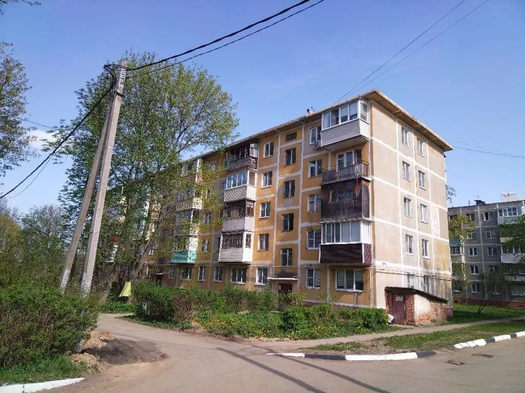 В микрорайоне Барыбино городского округа Домодедово специалисты ведут капитальный ремонт плоской кры