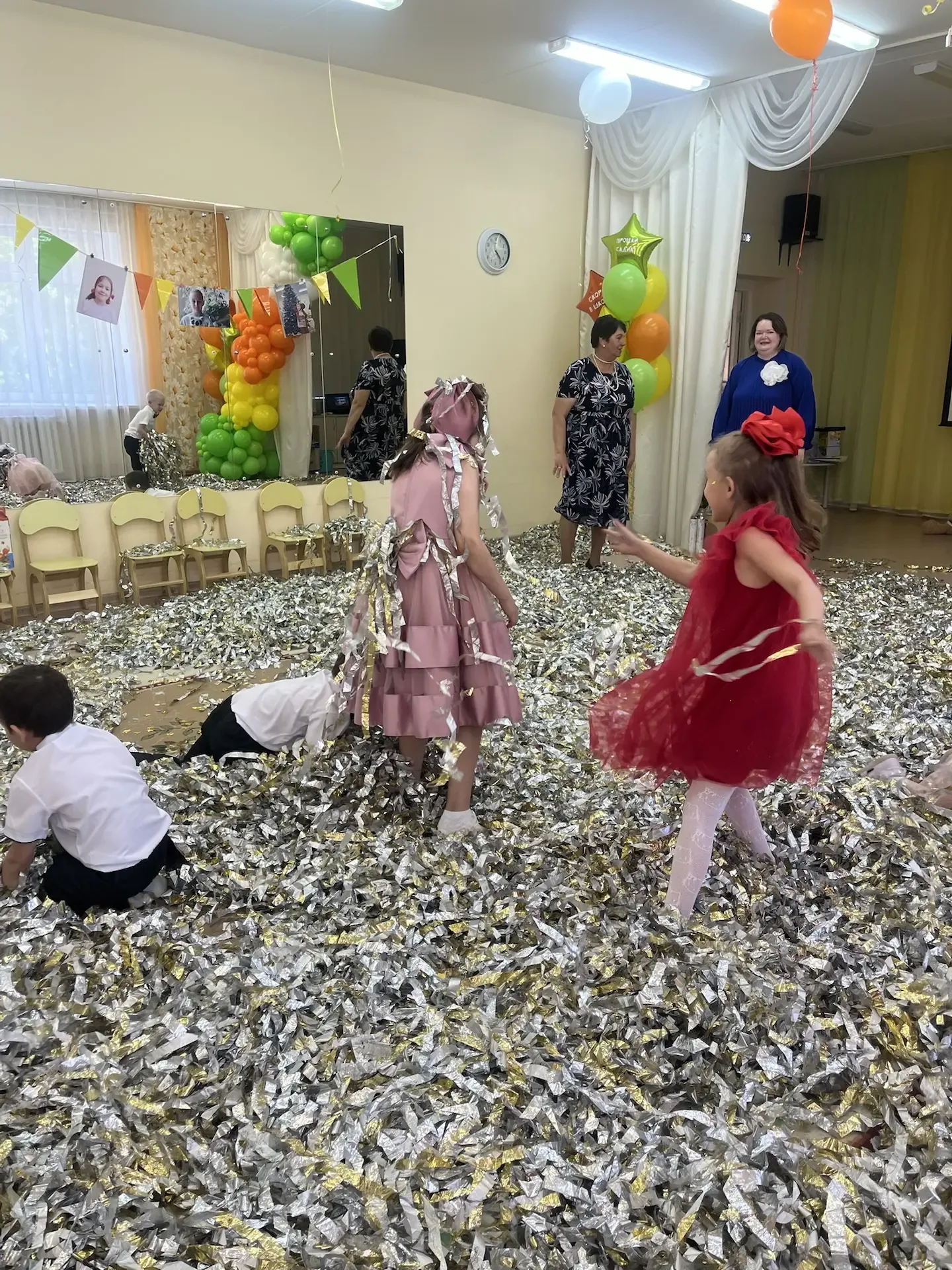 Сегодня в 20 группе прошел замечательный выпускной вечер! 🎉 Дети радовали нас своими талантами: звуч