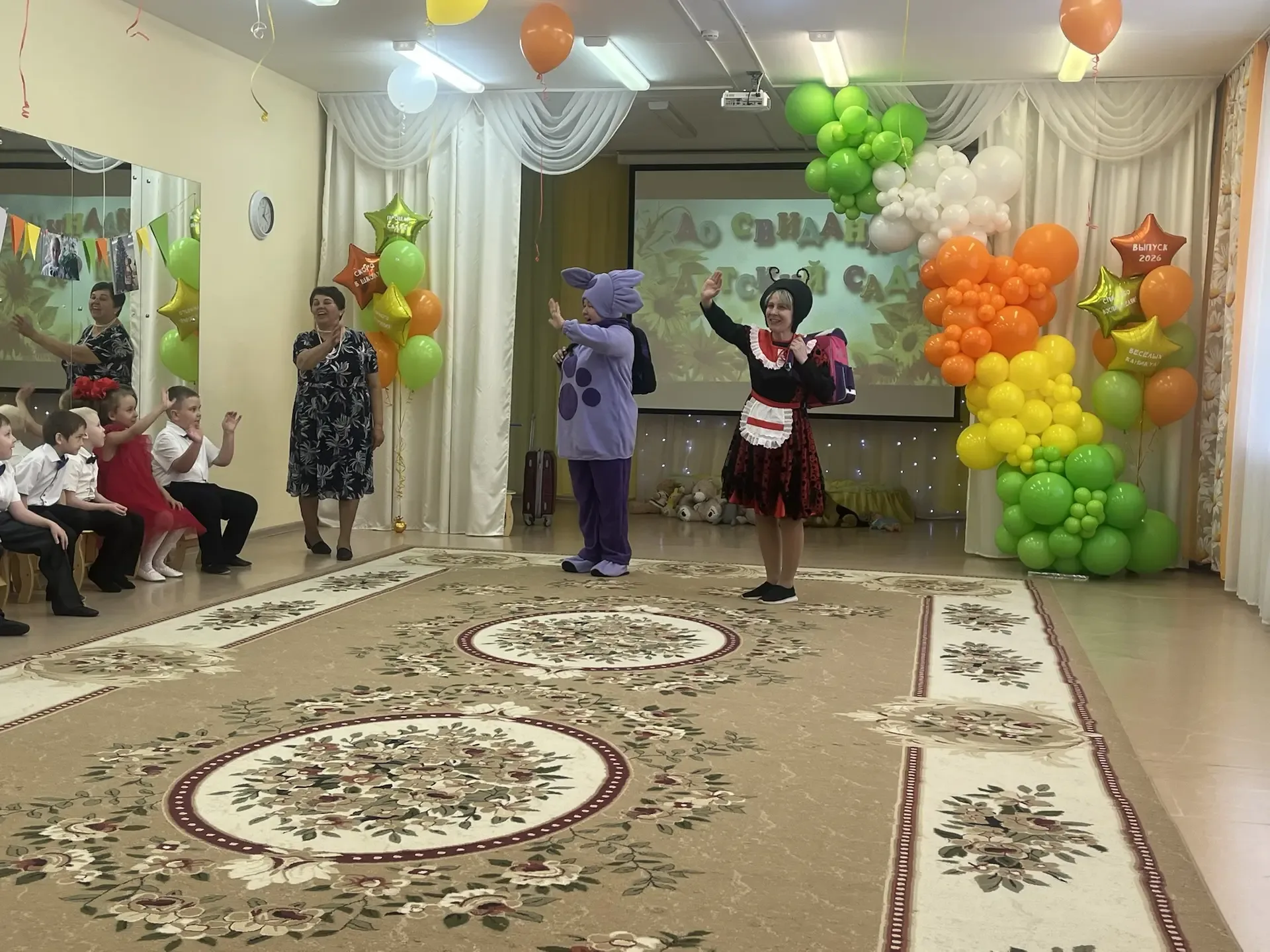 Сегодня в 20 группе прошел замечательный выпускной вечер! 🎉 Дети радовали нас своими талантами: звуч