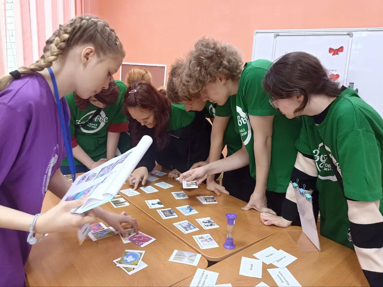 ДЕЛАЙ, КАК МЫ!💚  🍏21 мая команда школьного объединения пропаганды здорового образа жизни "Молодёжь г