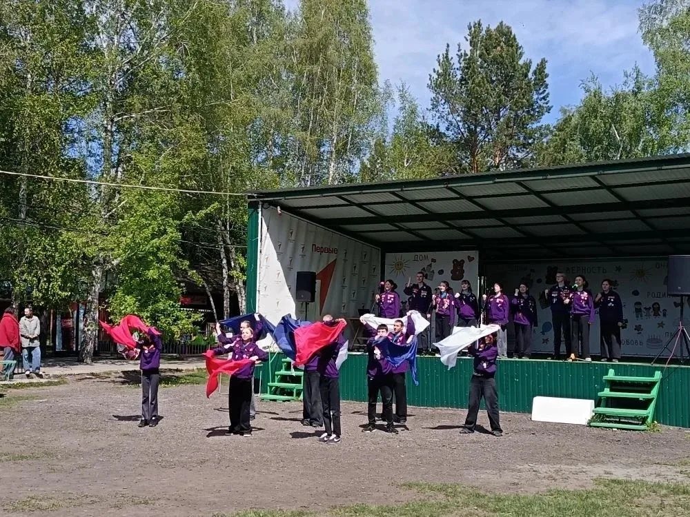 🦋19 мая — День детских общественных организаций. Это день, когда мы вспоминаем, как менялись формы д