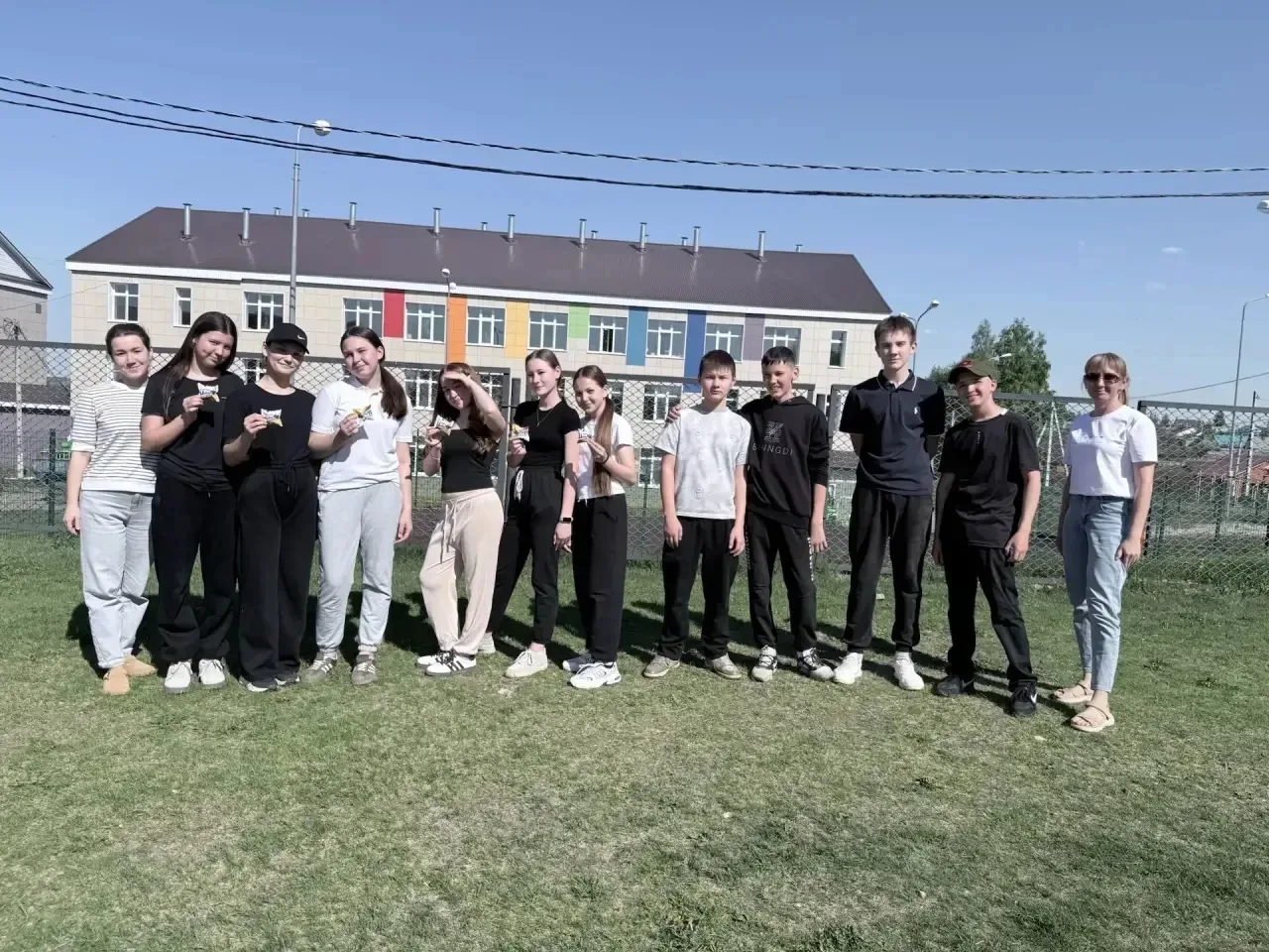 МЦ «Хыял» провёл спортивно-развлекательное соревнование — «Бегатлон»! 🏃‍♂️💨  Наши подростки вышли на