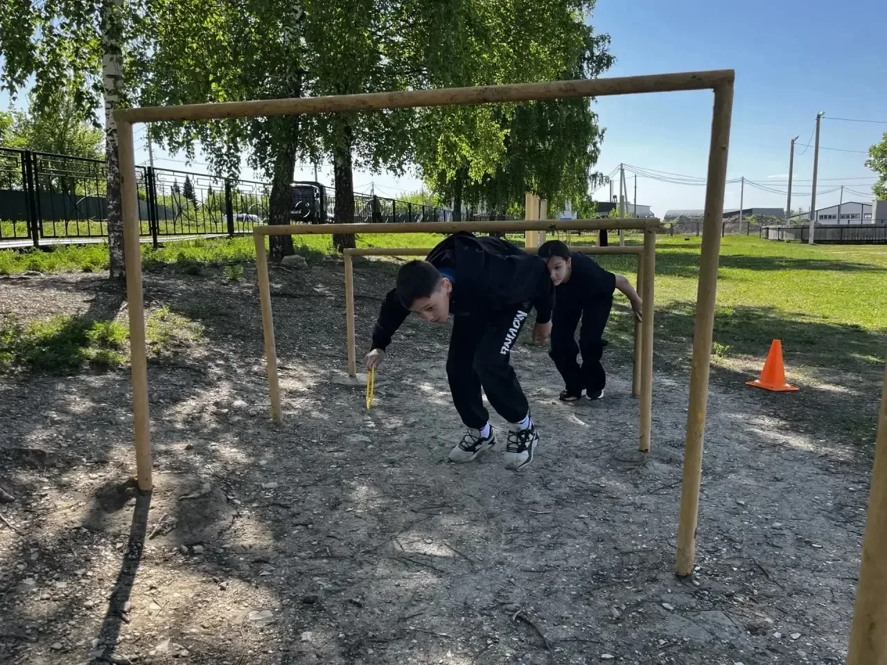 МЦ «Хыял» провёл спортивно-развлекательное соревнование — «Бегатлон»! 🏃‍♂️💨  Наши подростки вышли на
