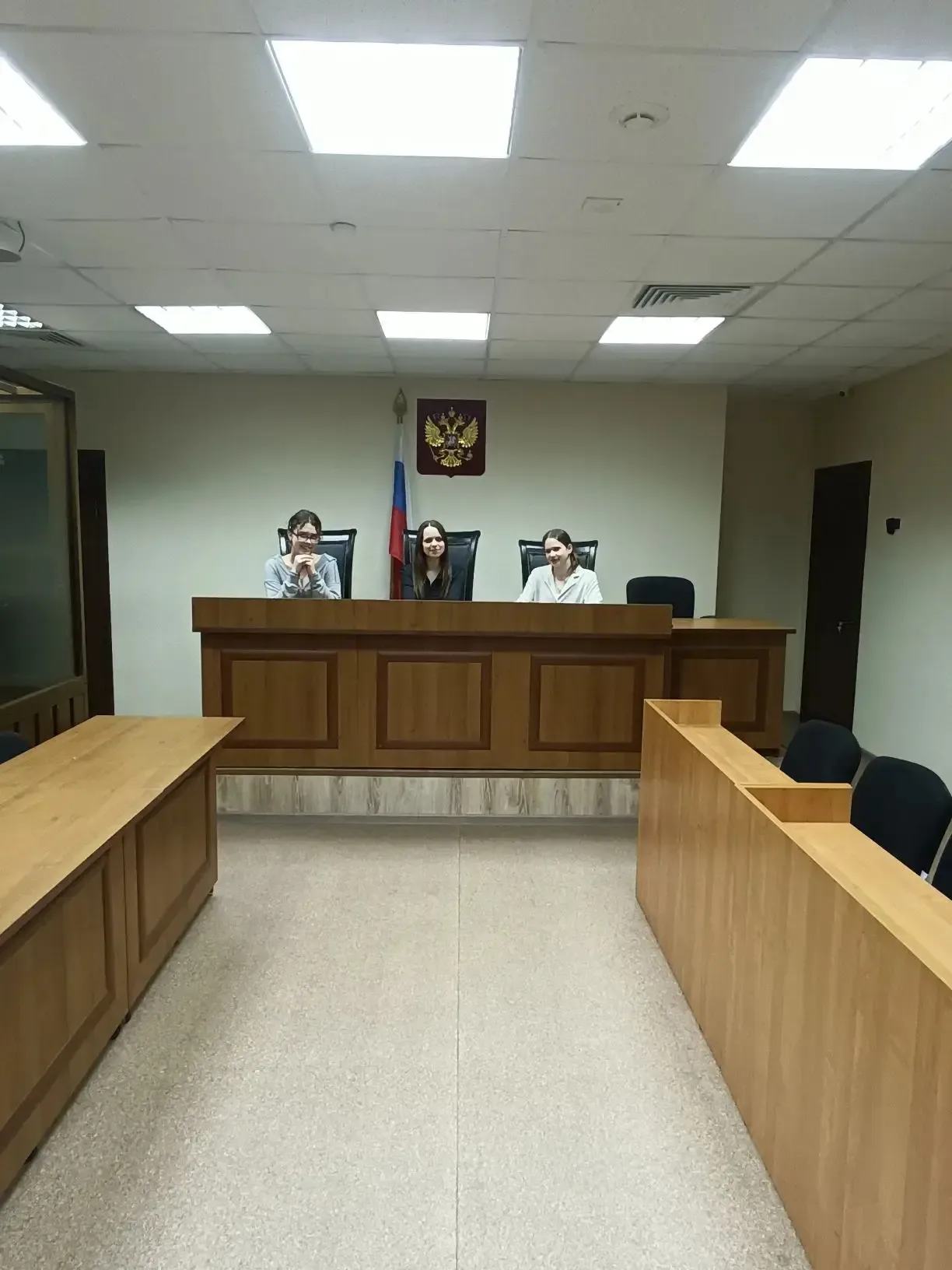 Познавательная экскурсия учащихся 11Б класса в здание городского суда  В рамках воспитательной прогр