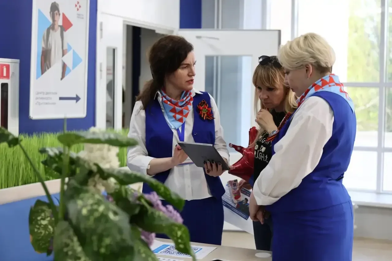 🇷🇺 На базе Кадрового центра Волжского прошло мероприятие «Работа России всегда со СВОими», организов