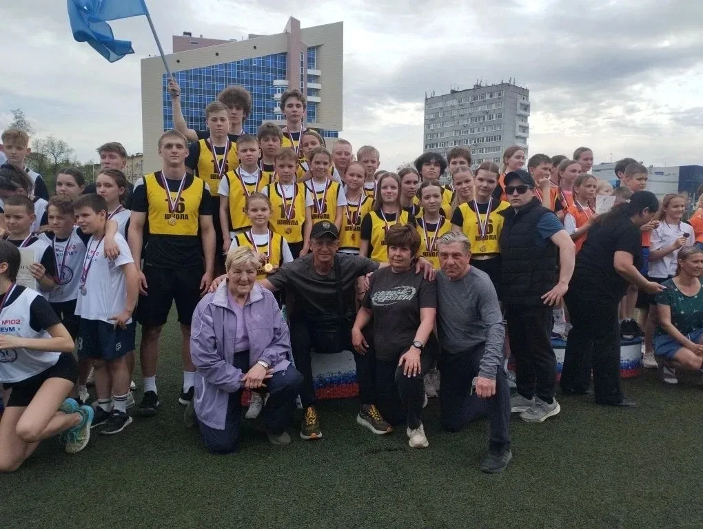 Поздравляем сборную команду школы с победой на муниципальном этапе легкоатлетической эстафеты "Один 