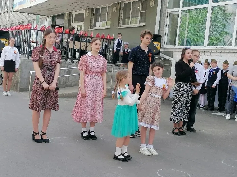 🎗ЭСТАФЕТА ПАМЯТИ И СЛАВЫ 8 мая на территории школы состоялось патриотическое мероприятие "Эстафета п