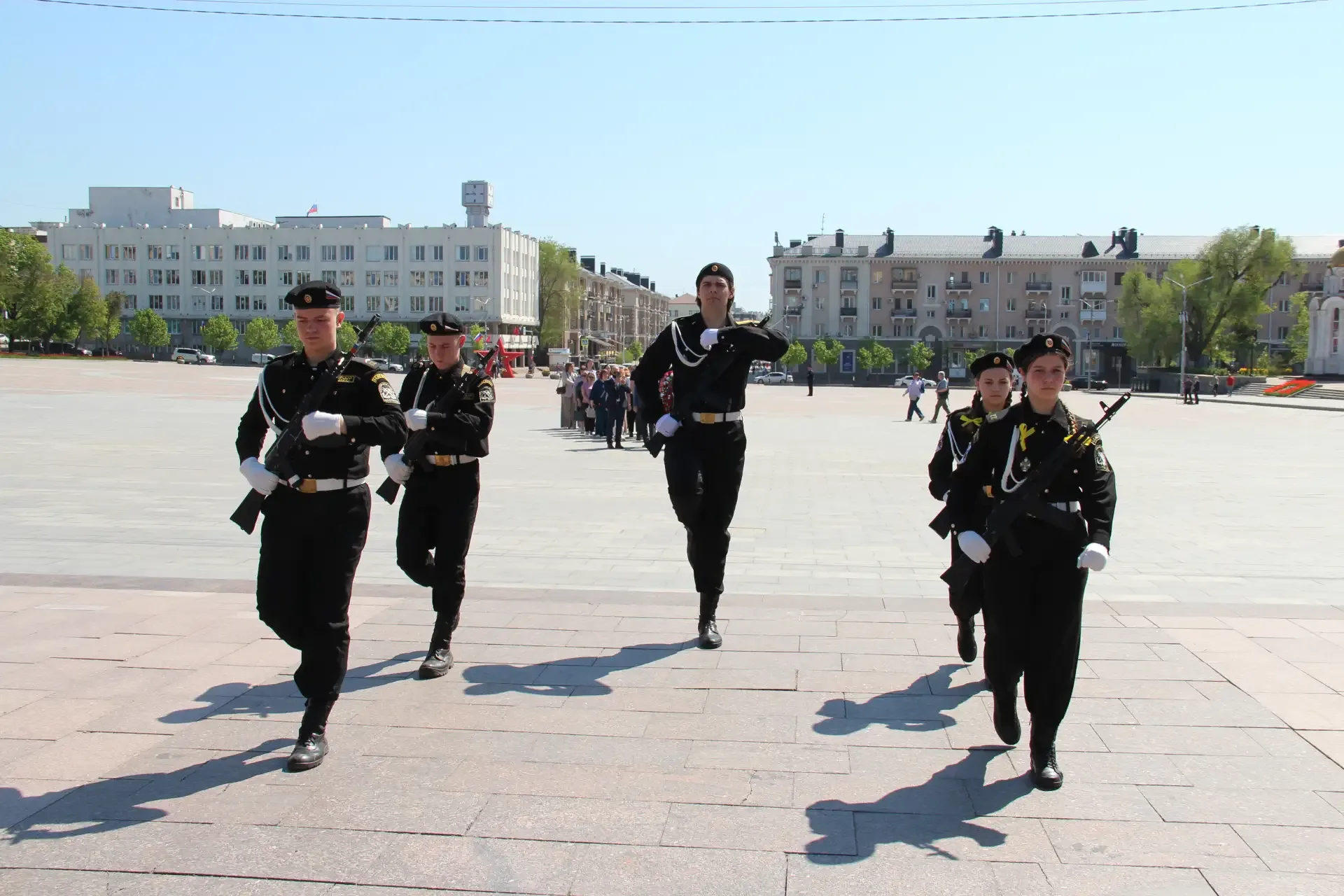 🕊️🕊️🕊️ В Белгороде с почестями открыли Пост № 1  У священного мемориала «Вечный огонь» на Соборной п