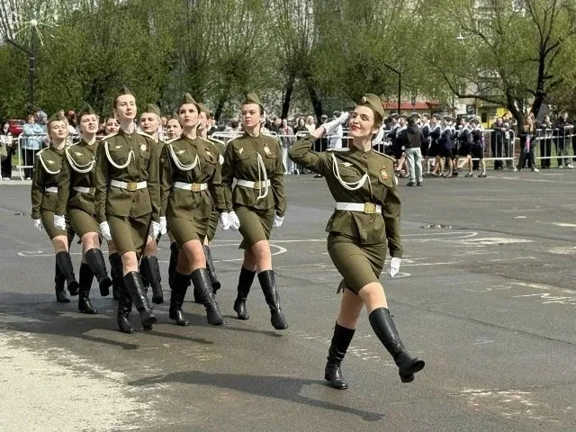 В Еманжелинске состоялся конкурс  "Статен и строен - уважения достоин".                             