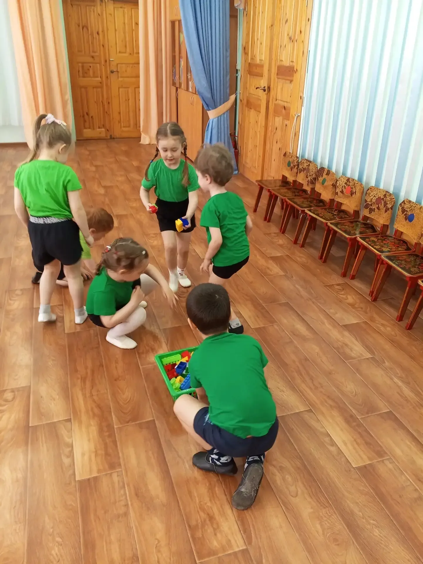 Безопасность детей — это одна из основных задач, стоящих перед педагогами дошкольных учреждений, кот
