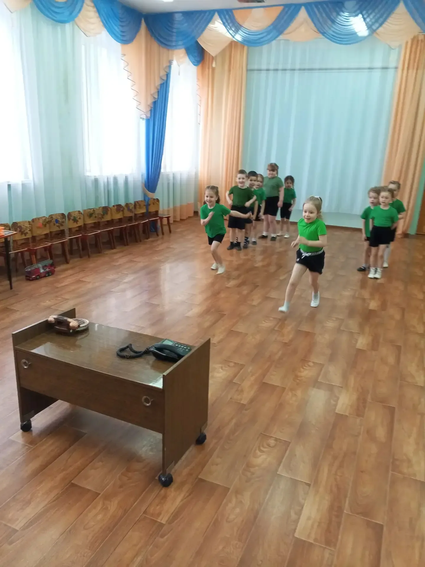 Безопасность детей — это одна из основных задач, стоящих перед педагогами дошкольных учреждений, кот