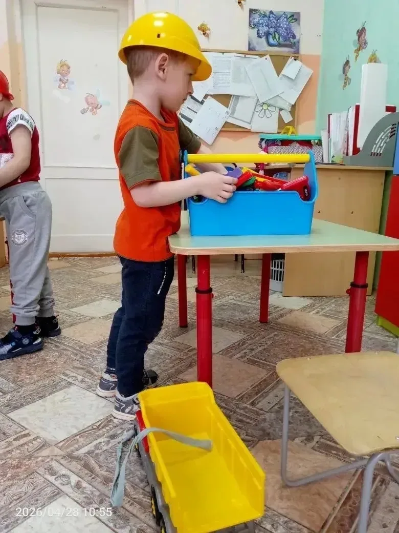 ✅28 апреля - Всемирный день охраны труда❗️  ✅ В этот день ребята группы «Пчелки» ЦРР - детский сад №