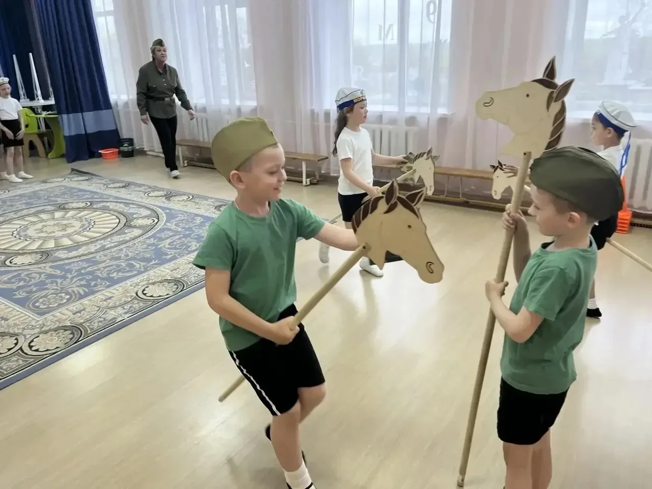💥Спортивные развлечения, посвященные Дню Победы прошли в группах «Солнышко», «Пчелки» и «Семицветик»