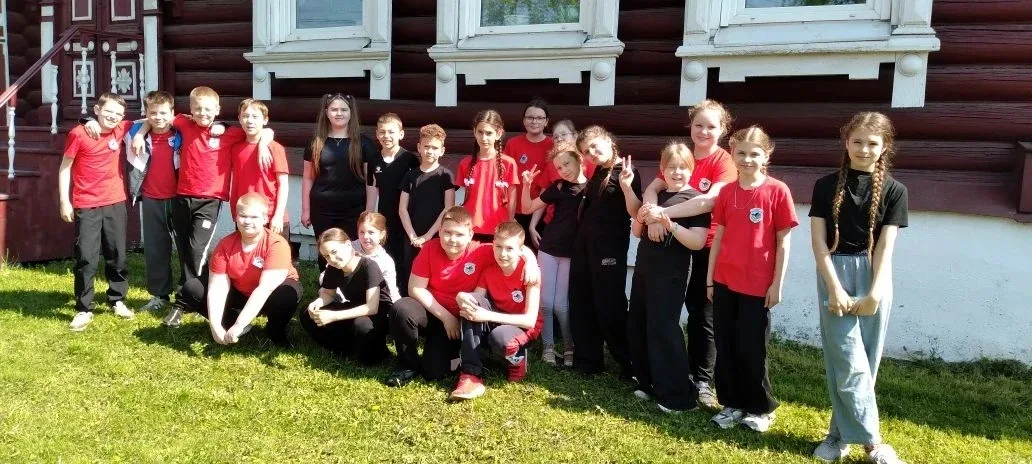 В ЦО "Петровская школа" прошел квест по спортивному ориентированию «Азбука туризма»