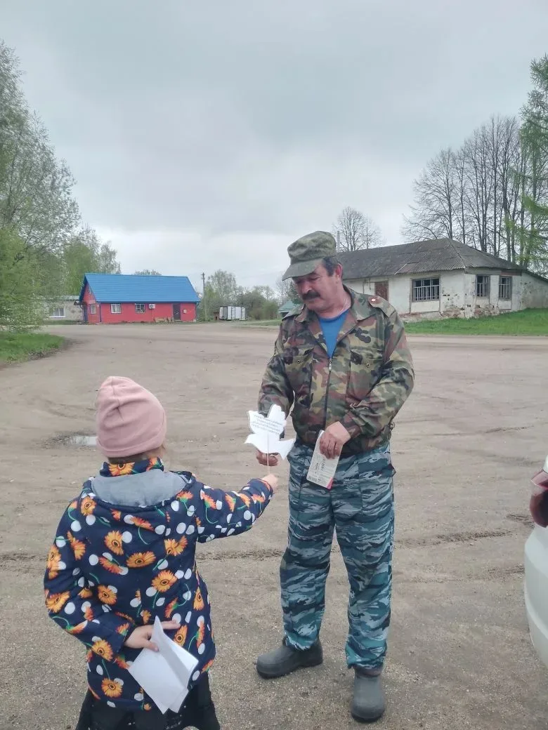 🕊 Акция «Голубь Победы»: мир и память в каждом крыле!🕊  В преддверии Дня Победы ученики начальной шк