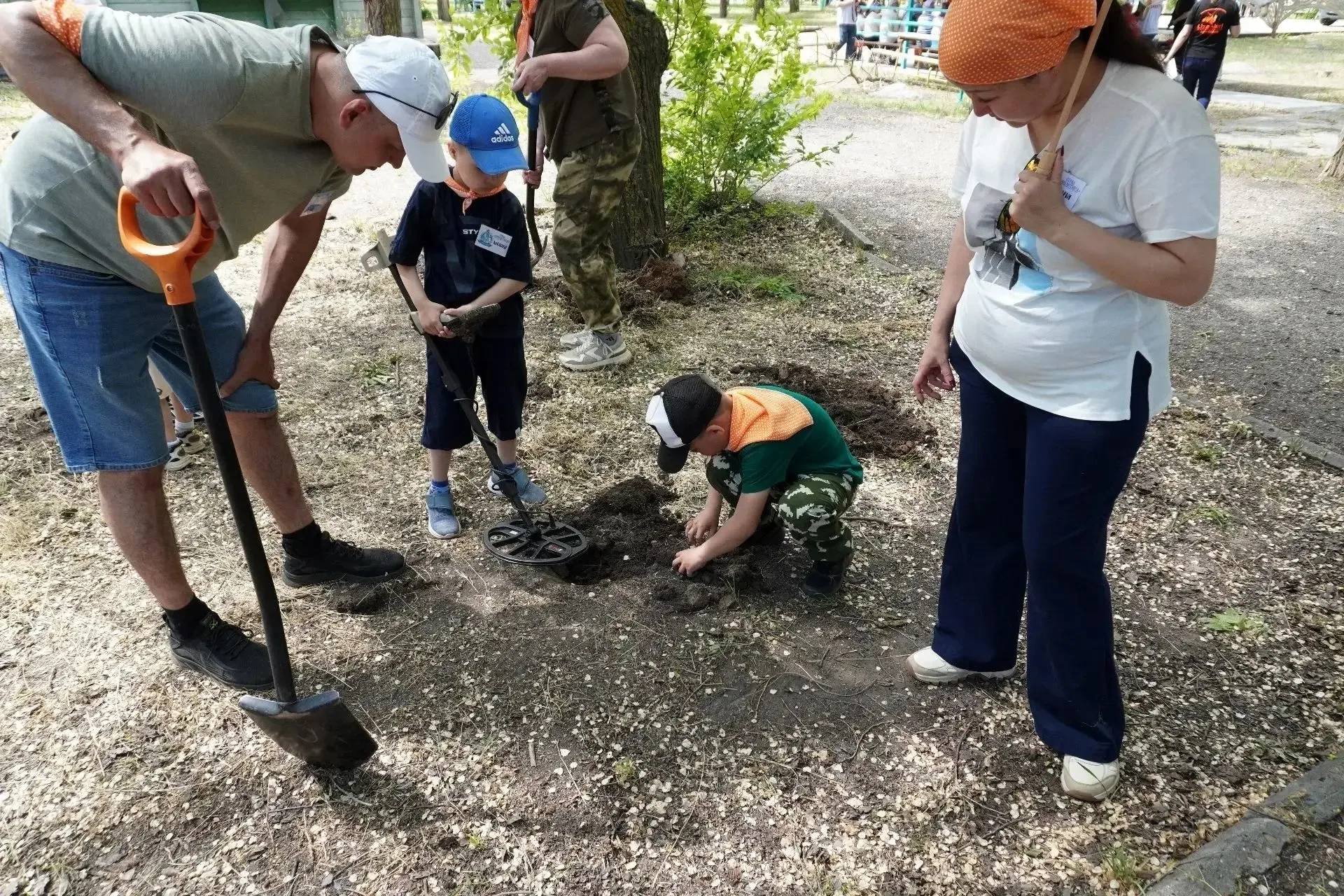 В Приволжском районе поисковики приняли участие в мероприятии «Один день из жизни пионерского лагеря