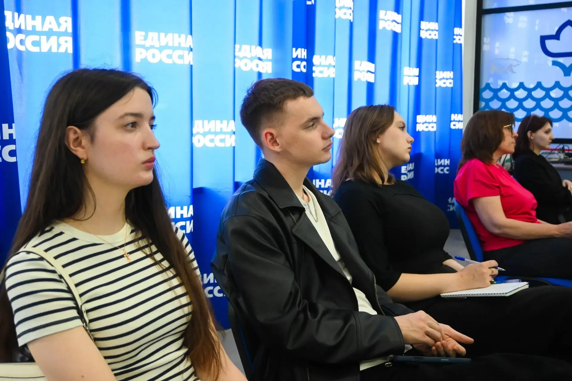 «Формирование комфортной городской среды»  В штабе общественной поддержки Единой России состоялось с