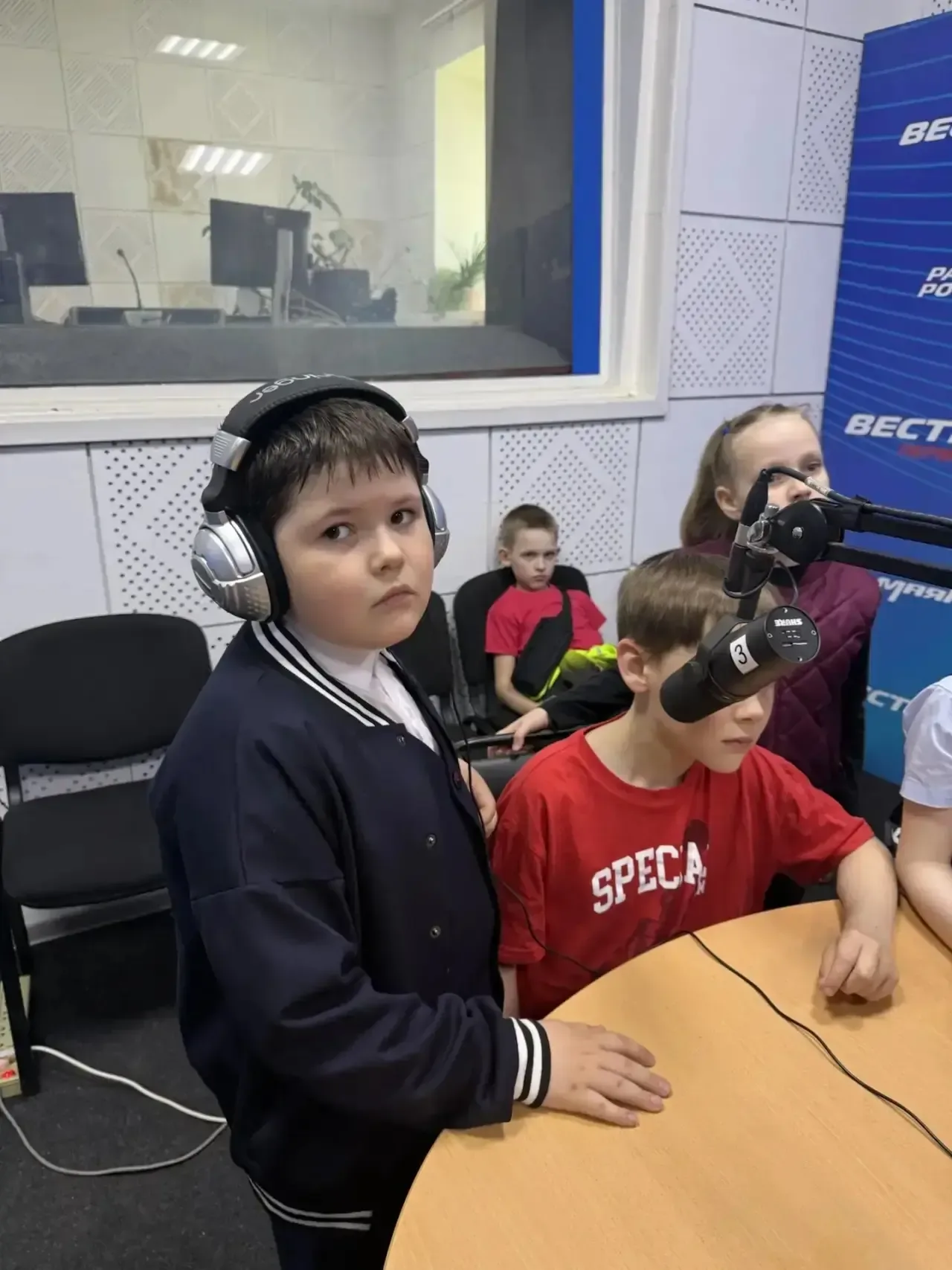 📻15 мая 2Г класс (классный руководитель Колычева Г.Е.) посетил ГТРК «Пермь» — филиал ФГУП «Всероссий