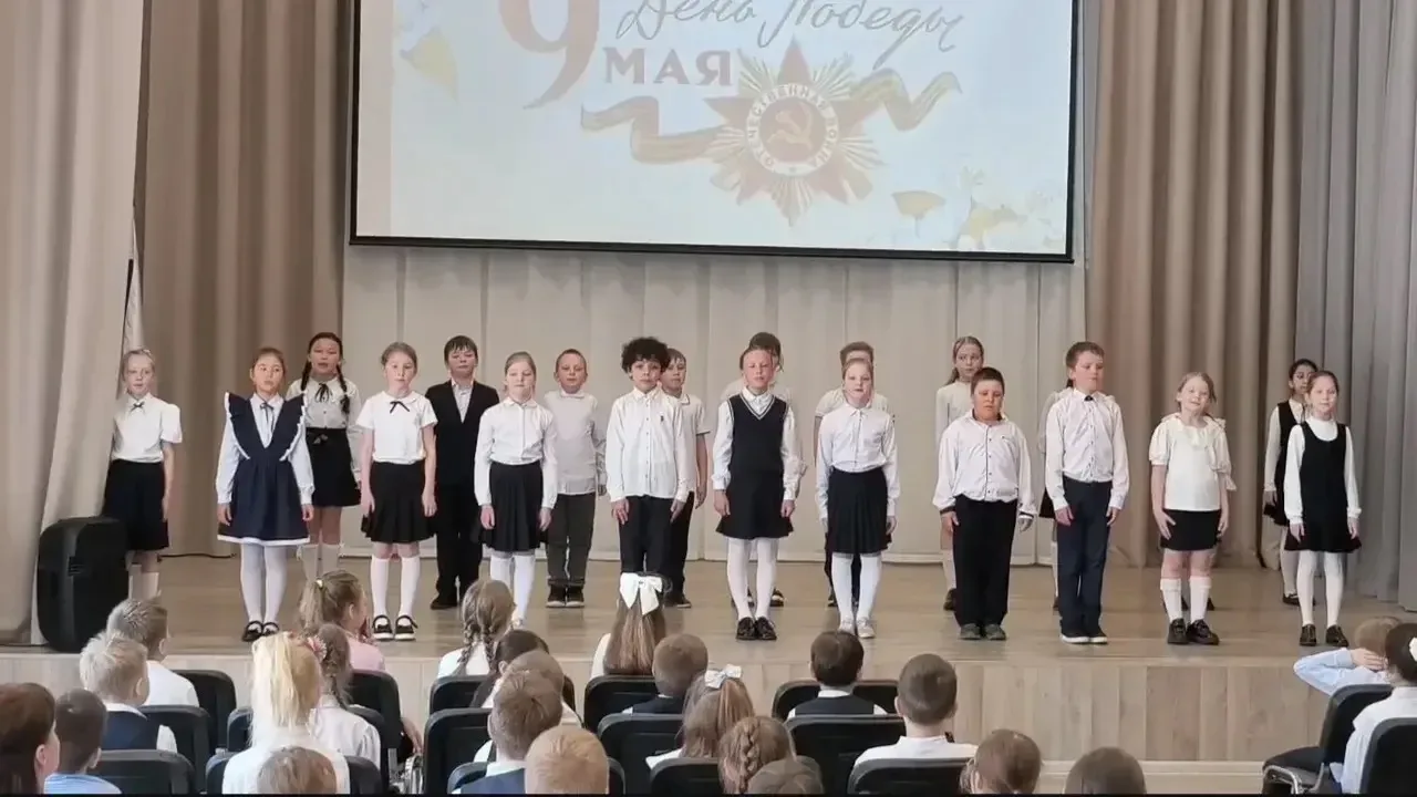 Как важно помнить о победе не только 9 мая! Сегодня  в нашей школе продолжились  мероприятия, посвящ