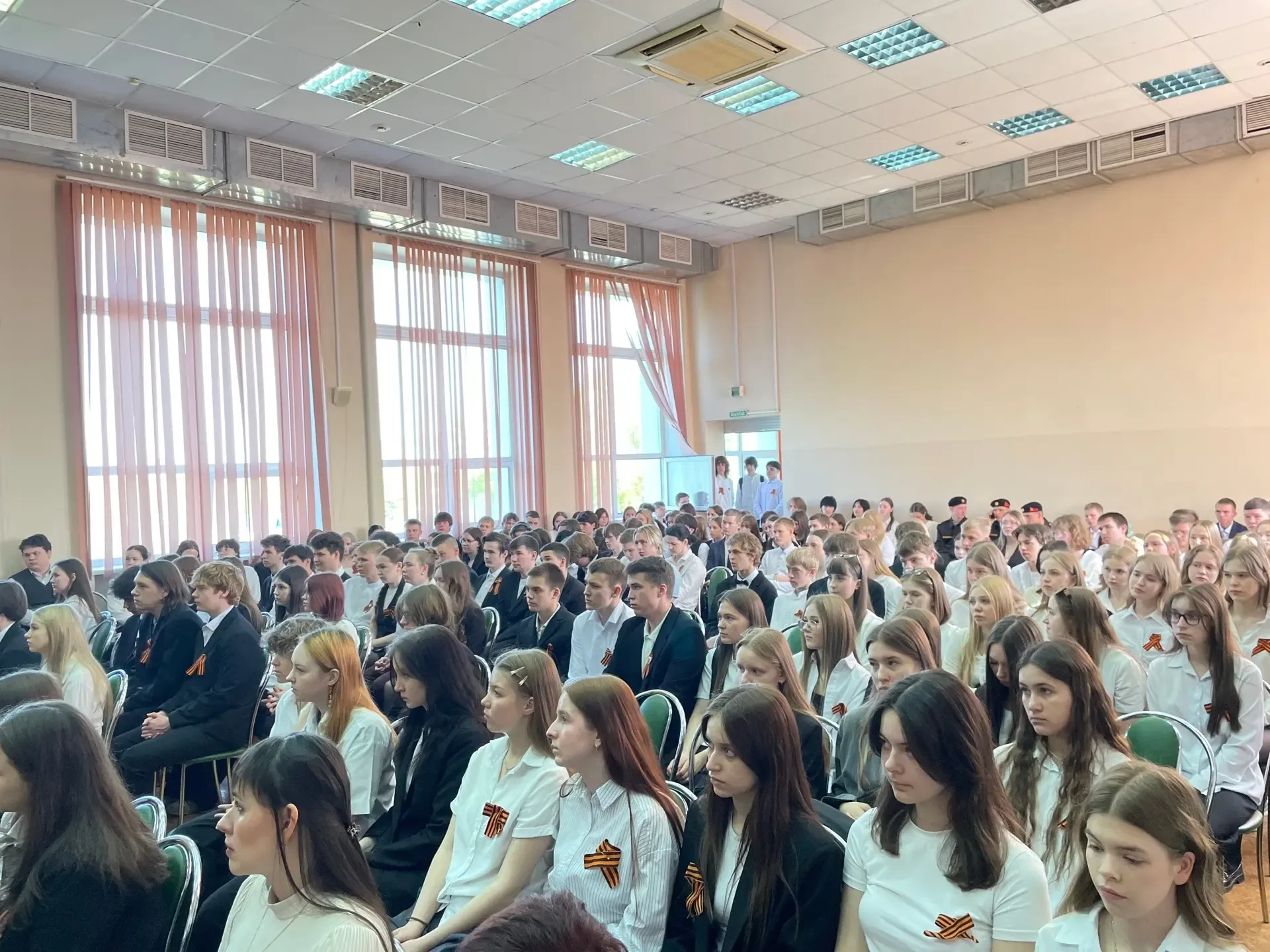 🇷🇺 В преддверии Дня Победы, 8 мая, в школе состоялся торжественный митинг «Память»! Это событие стал