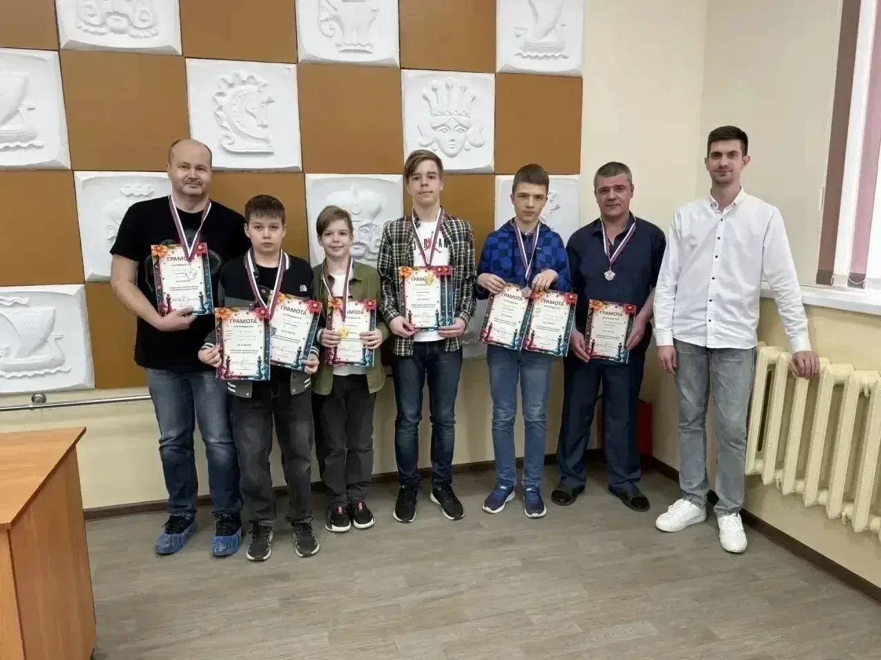 🏁 19 апреля в спортивной школе № 4 завершился первый этап Кубка по быстрым шахматам среди семейных к