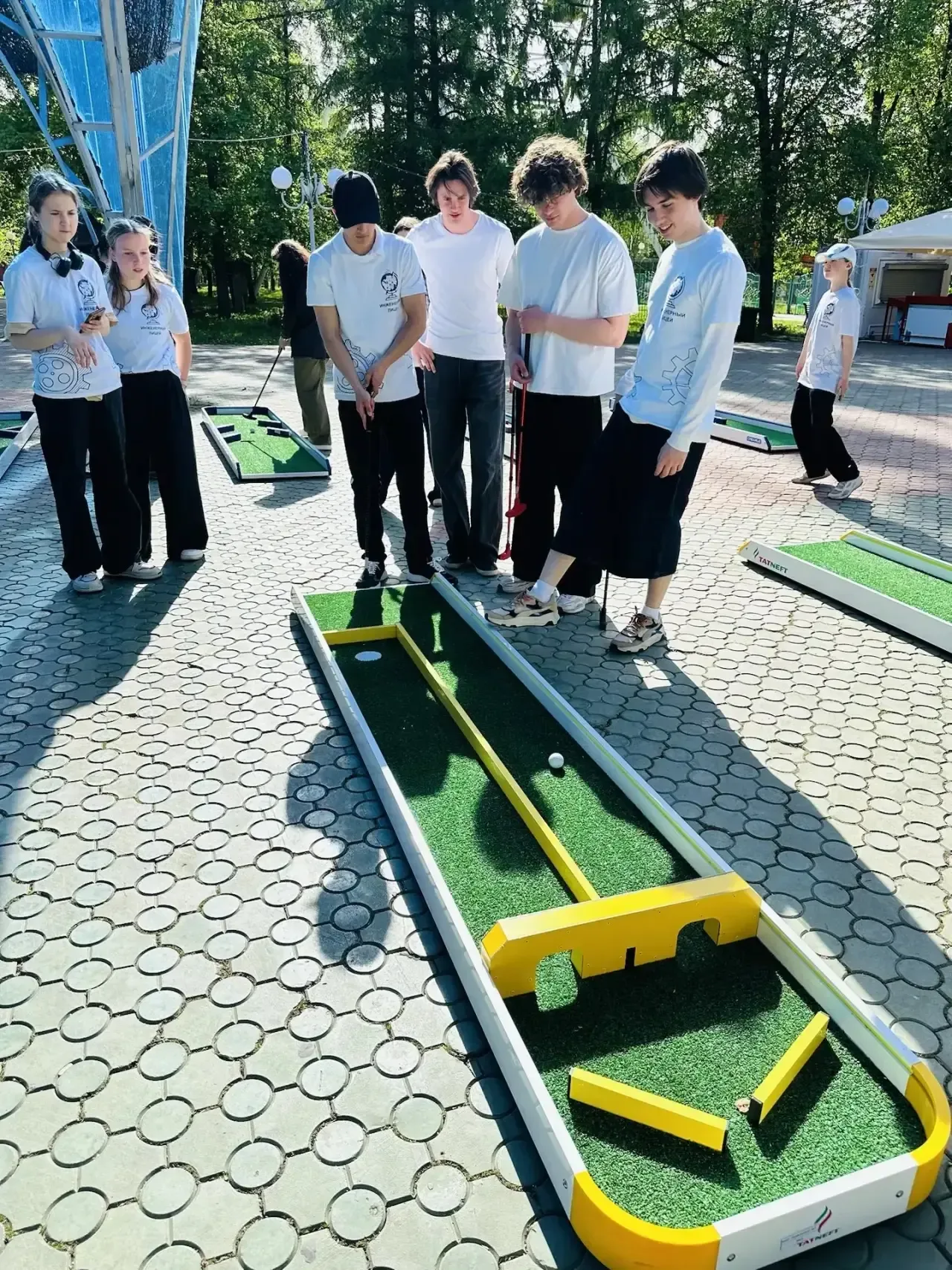 ⛳️ Здорово провели время? — Однозначно, ДА!   Мини-гольф — это не просто игра, это школа точности и 