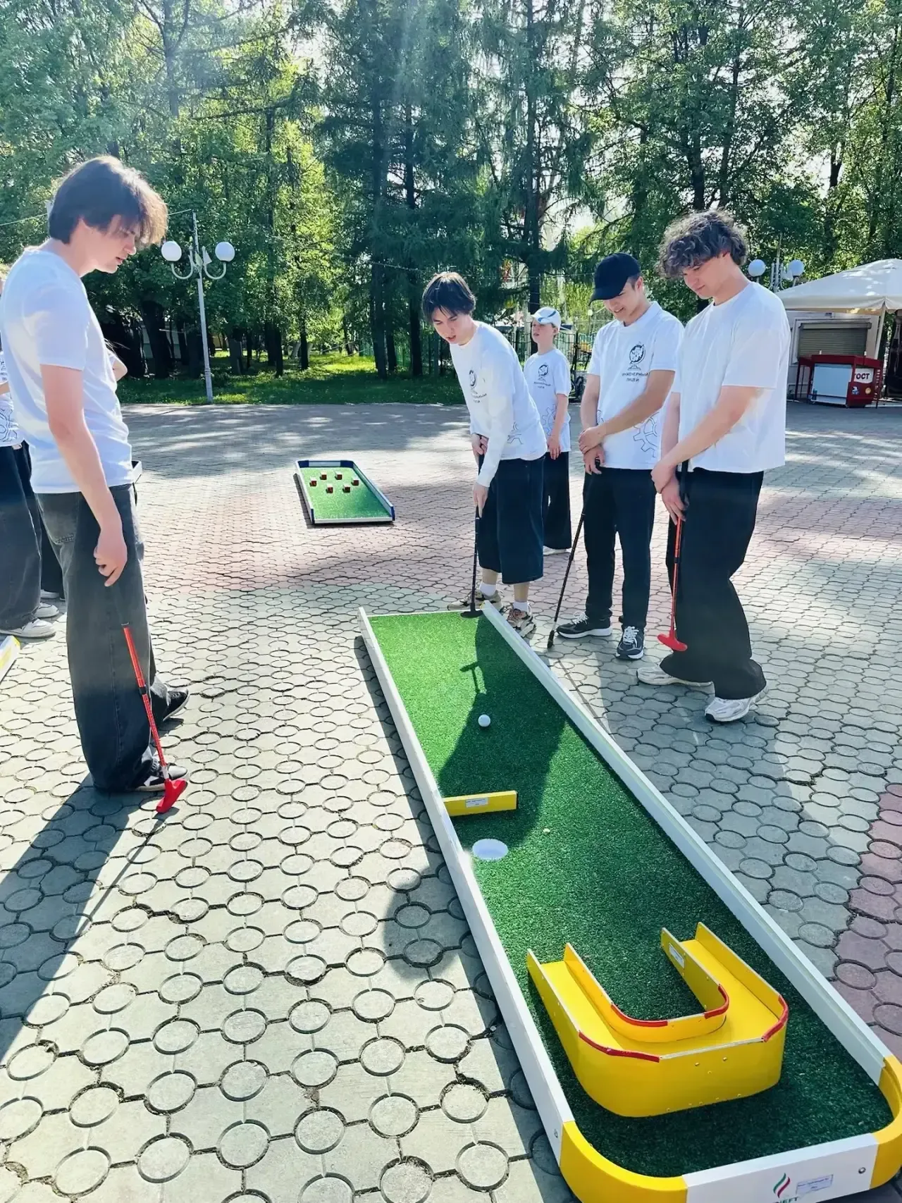 ⛳️ Здорово провели время? — Однозначно, ДА!   Мини-гольф — это не просто игра, это школа точности и 