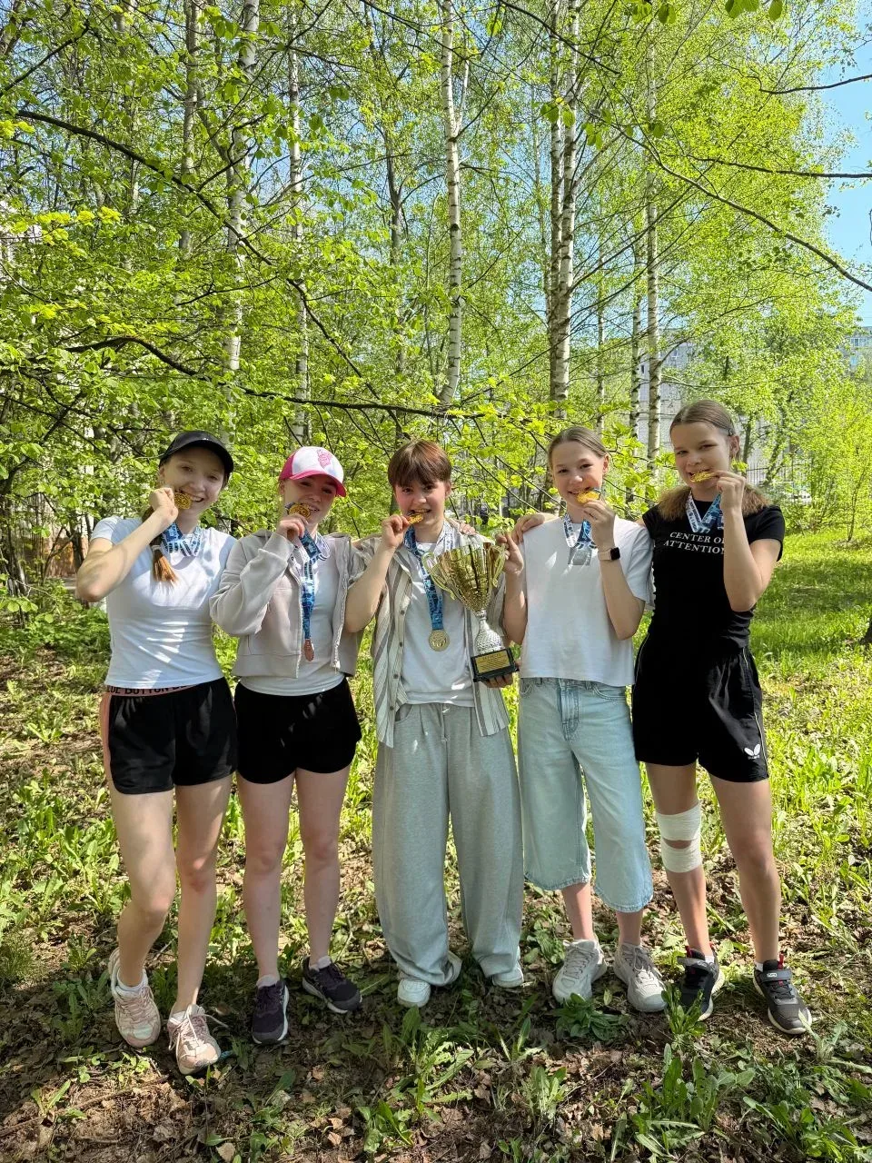 Поздравляем нашу команду девушек! 🏆 Команда девушек (14-16 лет) заняла 1 МЕСТО в районном этапе соре