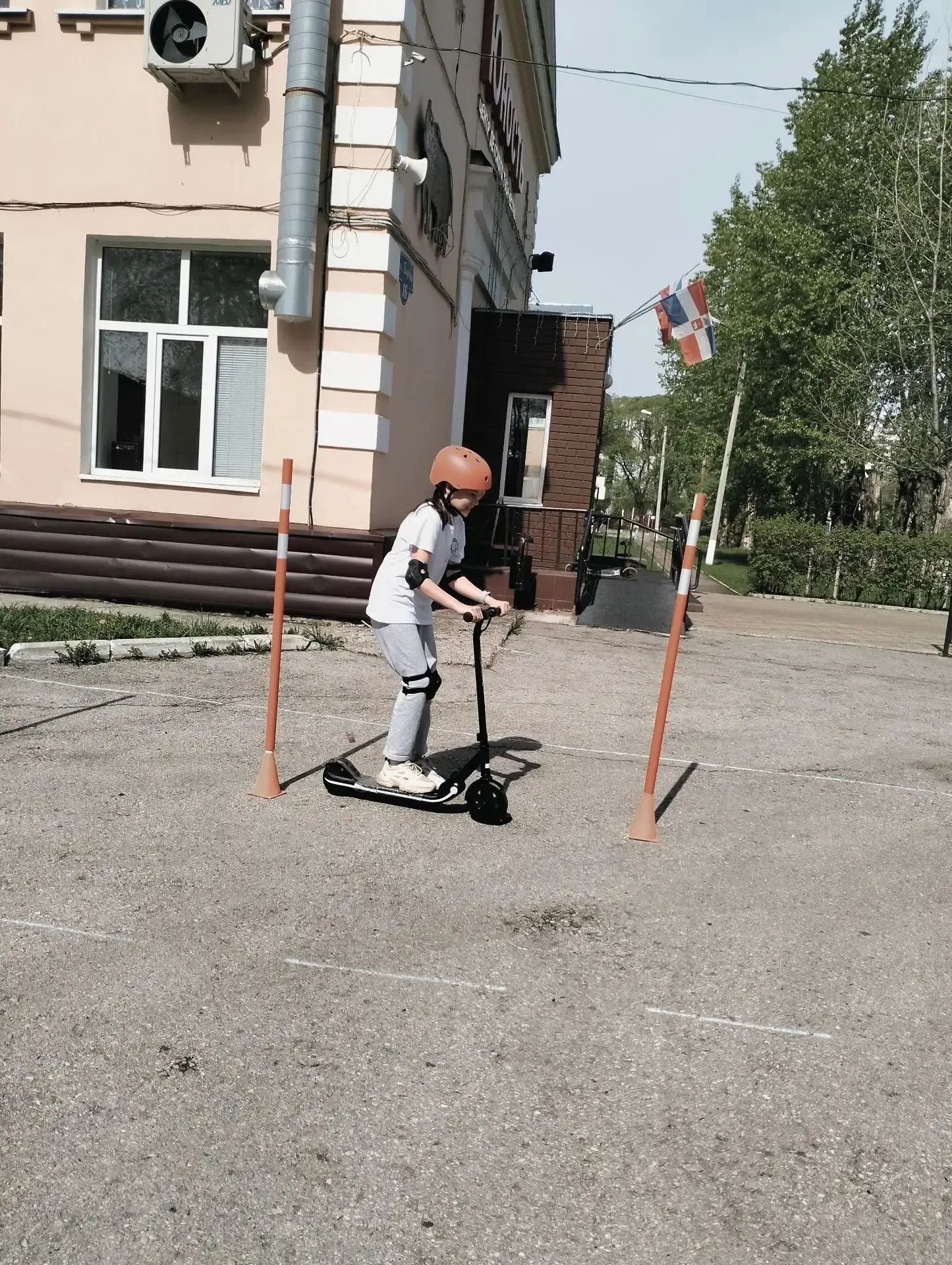 Наши ЮИДовцы — серебряные призёры «Безопасного колеса — 2026»!  Вчера, 14 мая, команда нашего школьн