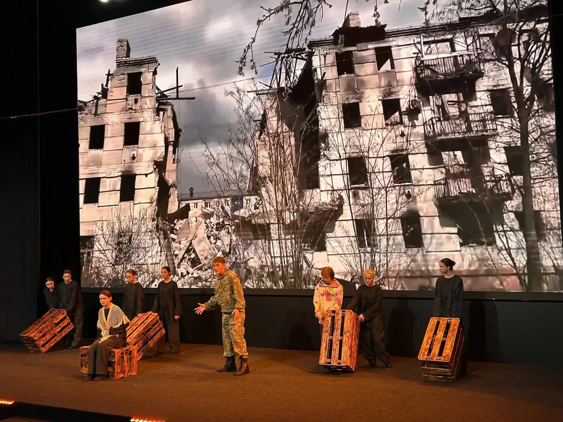 Времена рождают героев  В Перми состоялись премьерные показы спектакля в рамках фестиваля «Классика 