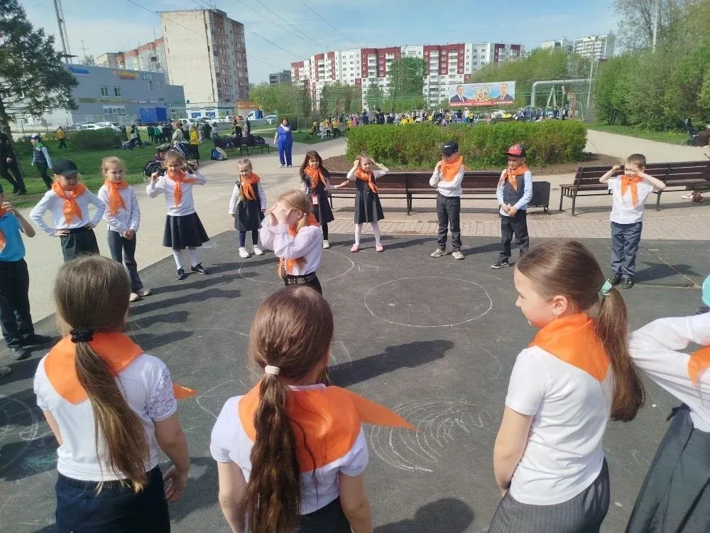 Нестареющая классика счастливого детства   В нашей начальной школе прошла игровая программа «ИграйВо