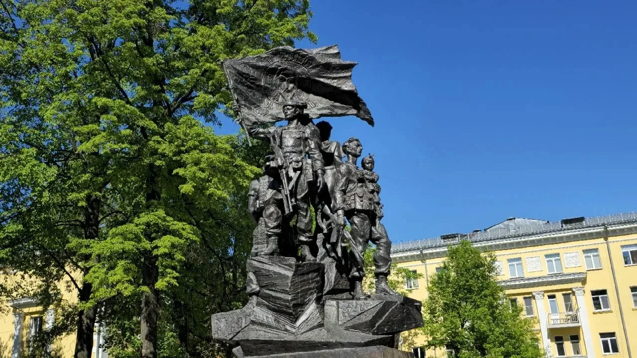 ⚡В Перми почтили память героев в День полного освобождения Мариуполя  🗓Сегодня, 20 мая, в четвёртую 