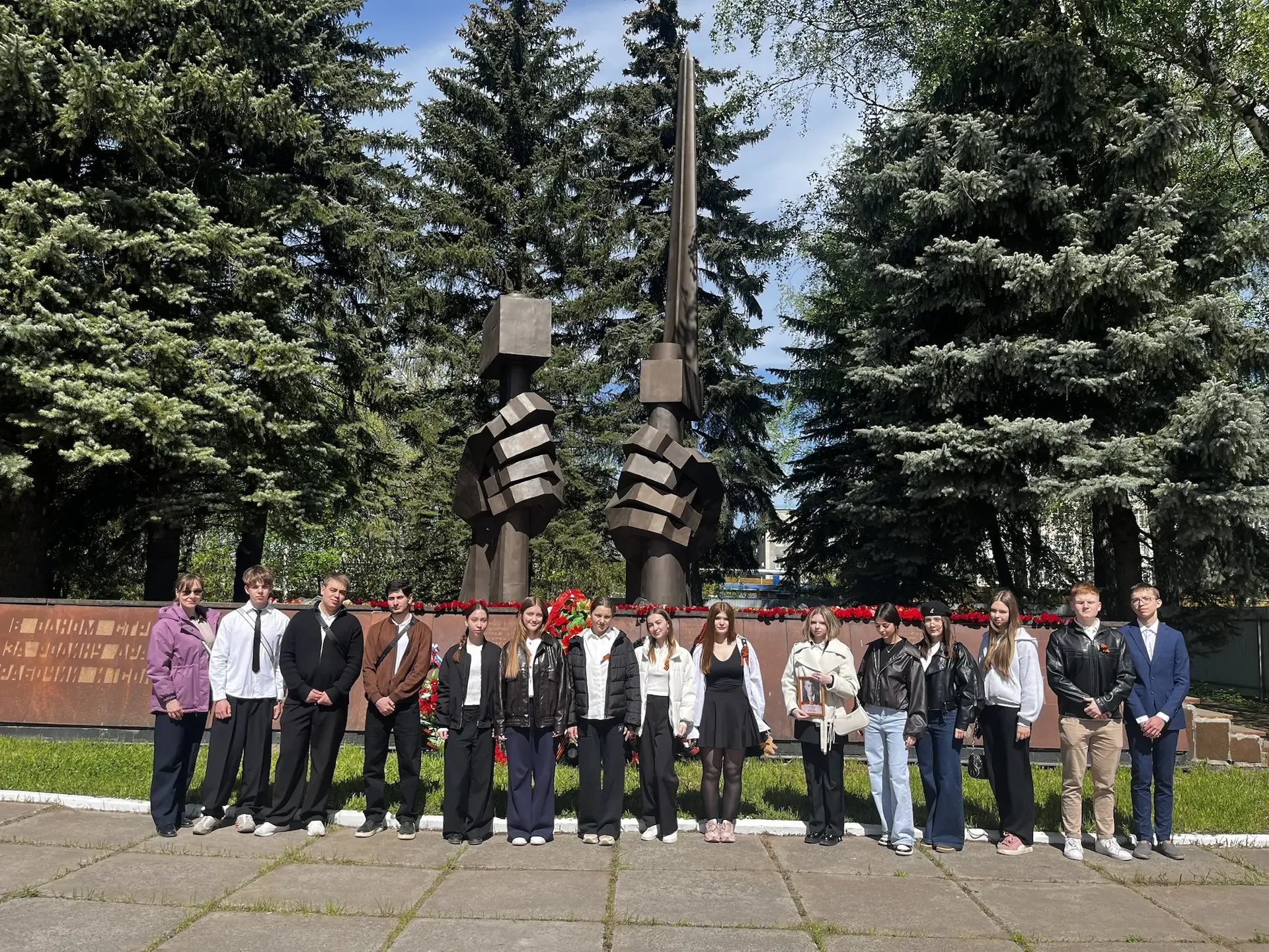 С 7 по 9 мая гимназия приняла участие в акции «Вахта памяти»  🇷🇺 В эти майские дни, когда вся страна