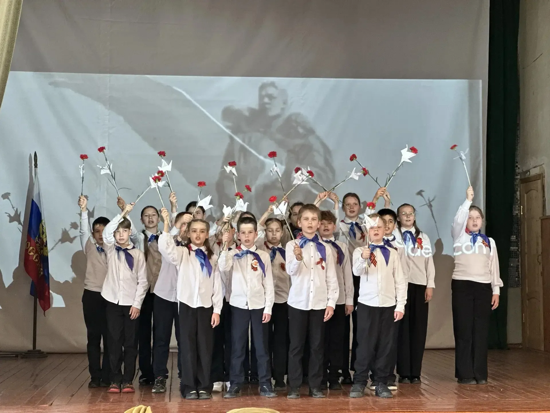 Школьные голоса звучали в честь Великой Победы 🎶❤️  В преддверии Дня Победы, 7 мая, в нашей школе по
