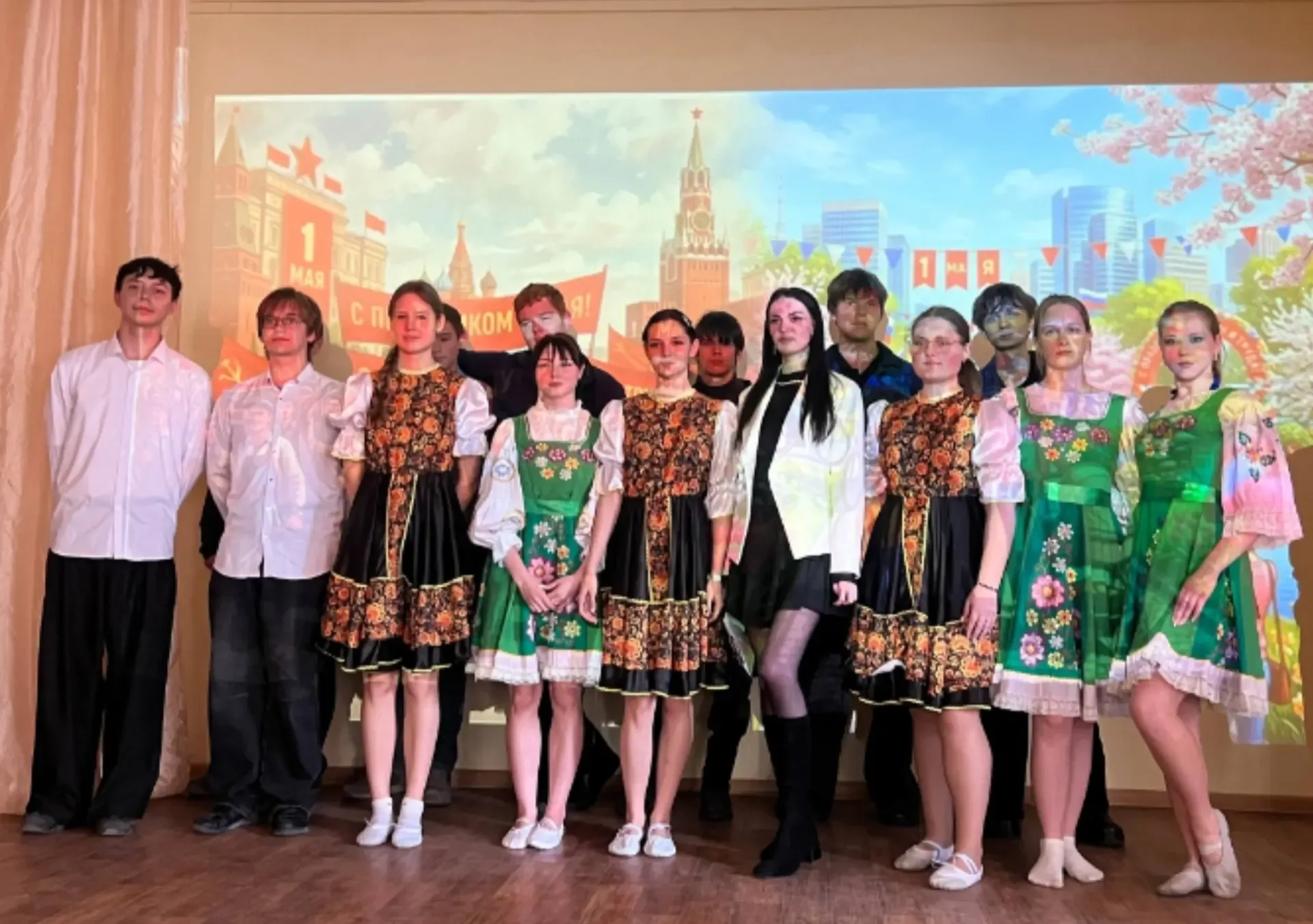 🎉🎉 МИР! ТРУД! МАЙ!   📚📚 В нашем колледже прошло яркое мероприятие, приуроченное Первому мая – Дню тр