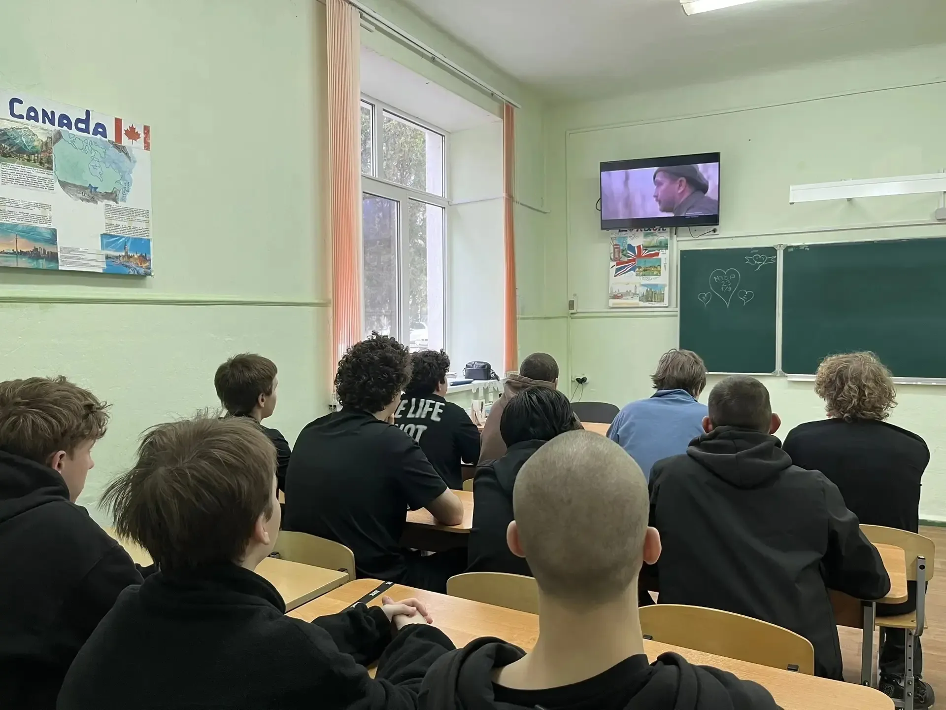 🎗В преддверии Дня Великой Победы студенты колледжа посмотрели фильм Сергея Бондарчука «Они сражались