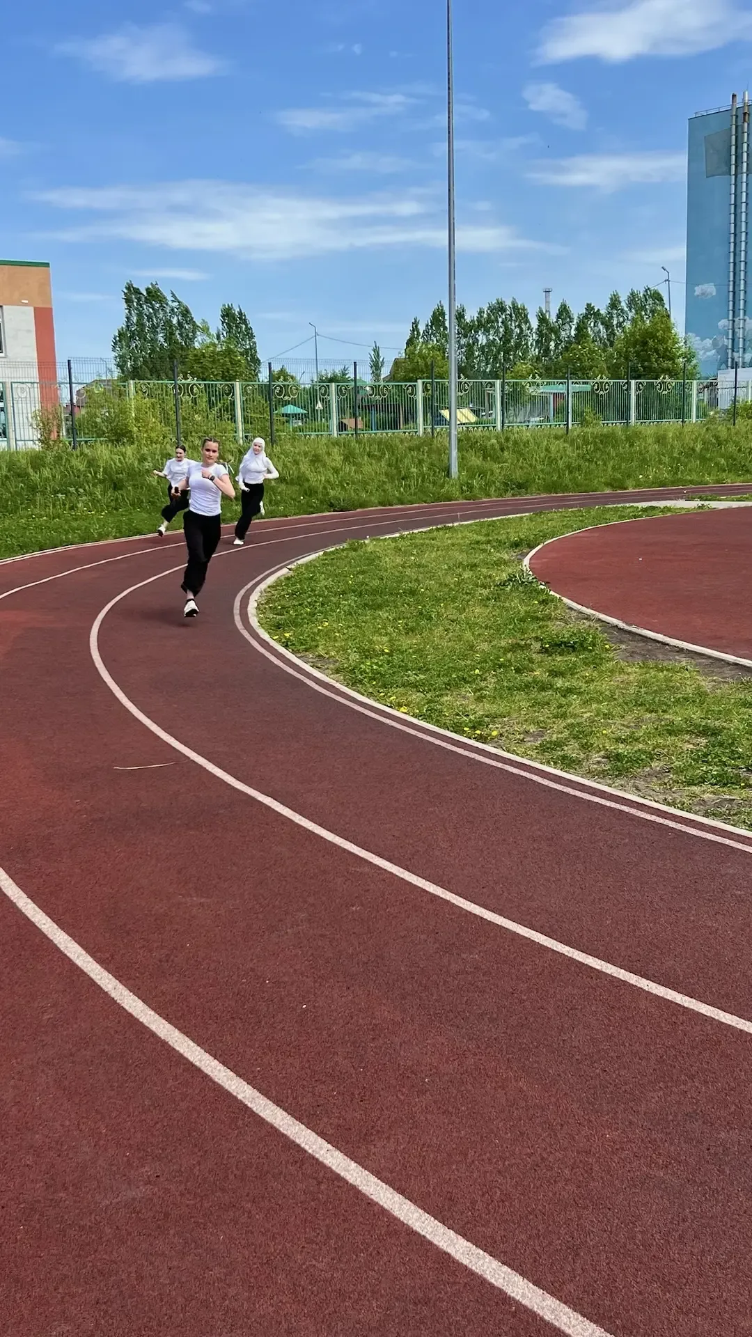 «Тропа мужества» 💪  После торжественного построения и вдохновляющего исполнения строевой песни ребят