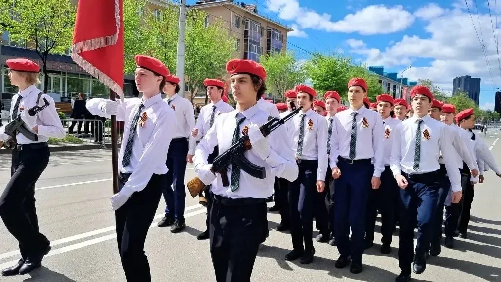 🎖️ Гордость за наших ребят!🎖️  Сегодня наши гимназисты «Адымнар» из Альметьевска стали частью большо