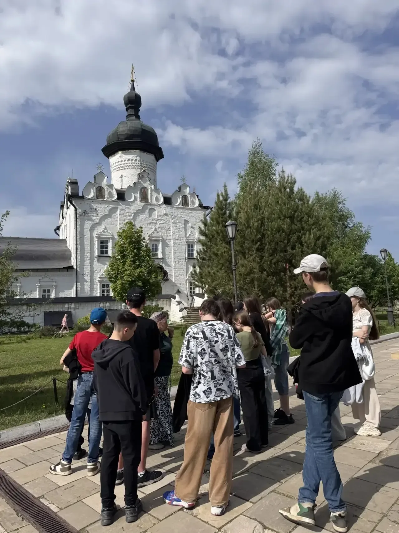 Путешествие в Свияжск   16 мая ученики 7-х классов отправились в незабываемое путешествие на остров-