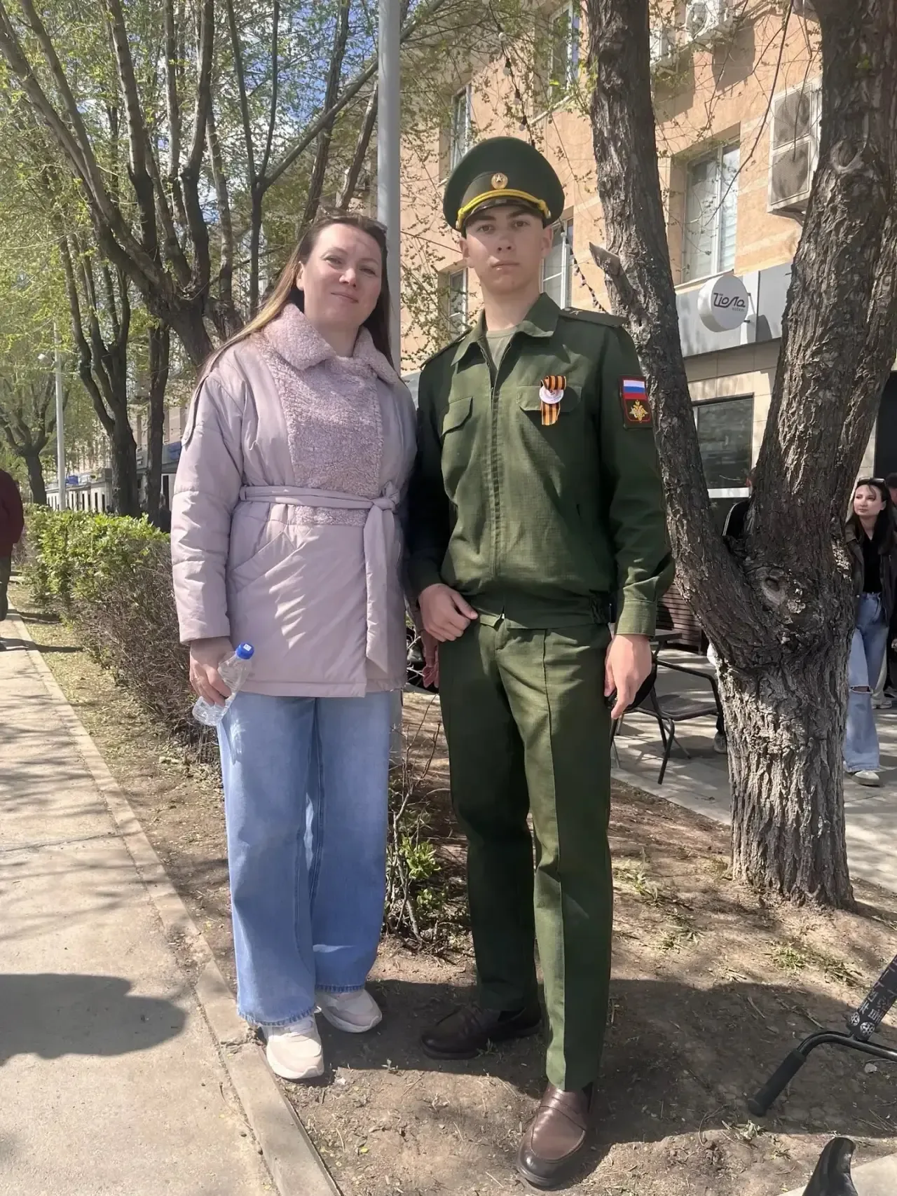 🎖️ На парад — всей семьёй!🎖️  Сегодня, в этот великий и священный день, улицы нашего города наполнил