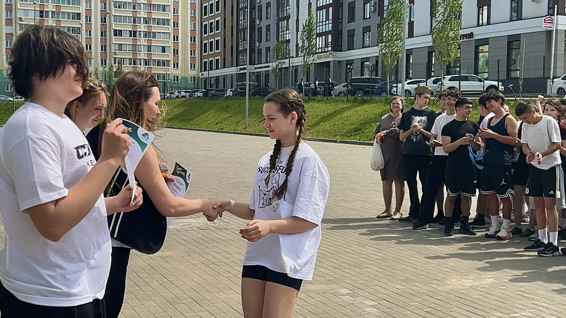 Награждение 🏆   Сразу после прохождения испытаний «Тропы мужества» и смотра строя и песни были подве