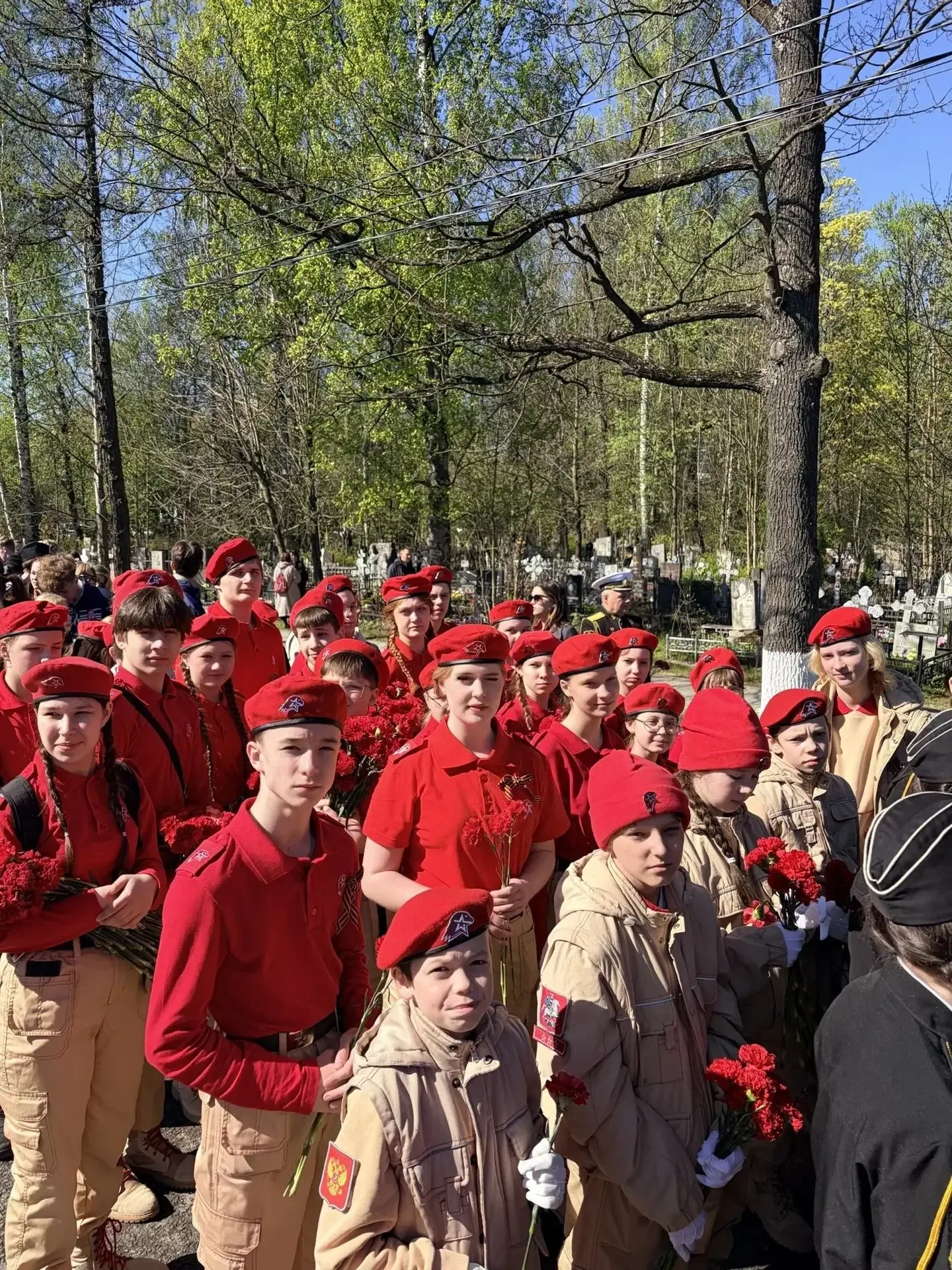 День памяти на Серафимовском кладбище Сегодня, 8 мая 2026 года, на Серафимовском кладбище состоялось