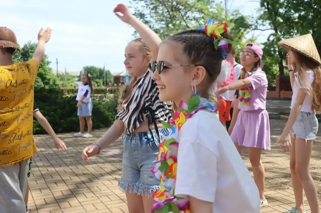 🌺 Гавайское настроение в нашей школе!   🌴В последние школьные будни в нашей школе прошел «Гавайский 