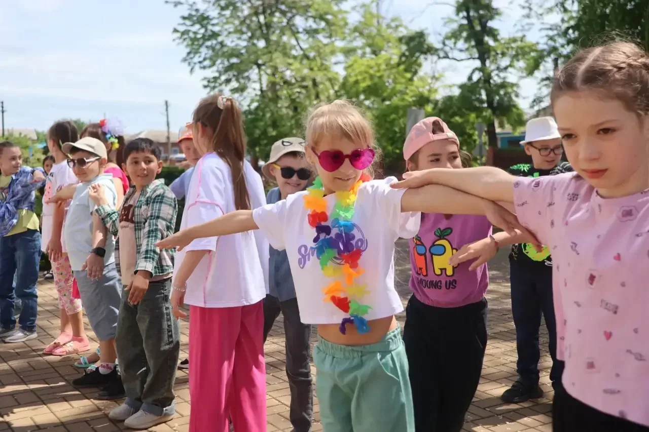 🌺 Гавайское настроение в нашей школе!   🌴В последние школьные будни в нашей школе прошел «Гавайский 