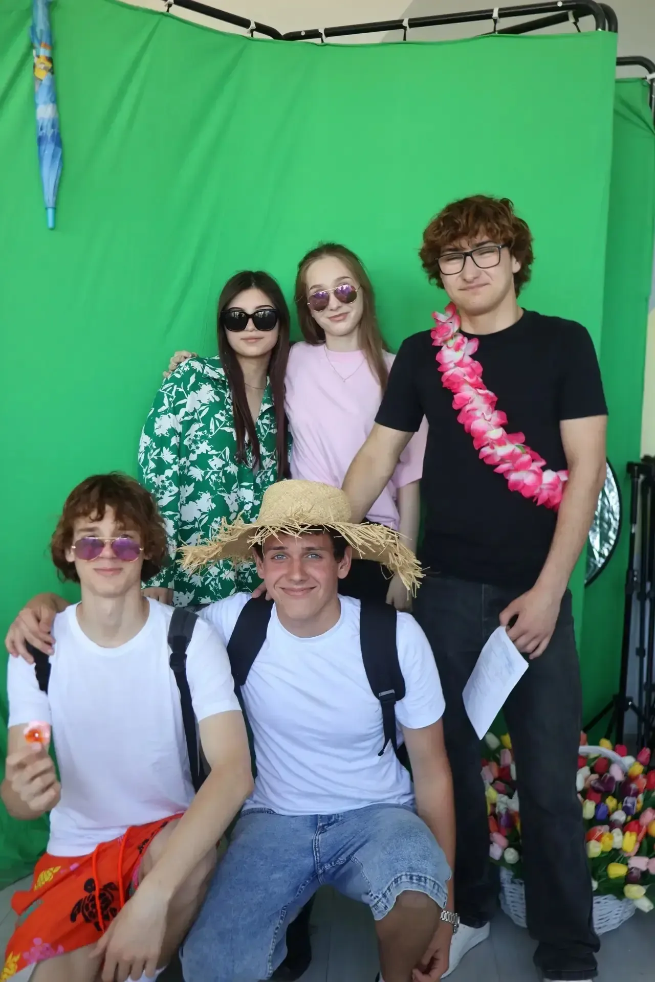 🌺 Гавайское настроение в нашей школе!   🌴В последние школьные будни в нашей школе прошел «Гавайский 