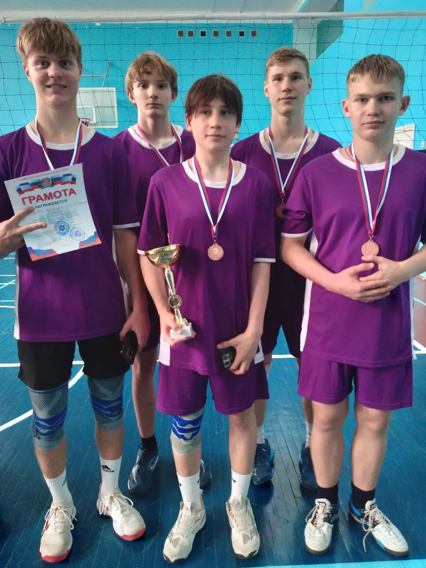 🏐Сборная команда юношей продемонстрировала мастерство и командный дух на соревнованиях по волейболу,